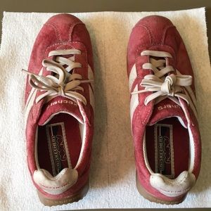 Old Suede Skechers 2 Stripes each side lot rubber